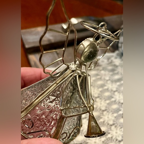 Vintage Clear Textured Stained Glass Angel With a Horn Christmas Angel Ornament - Picture 8 of 9